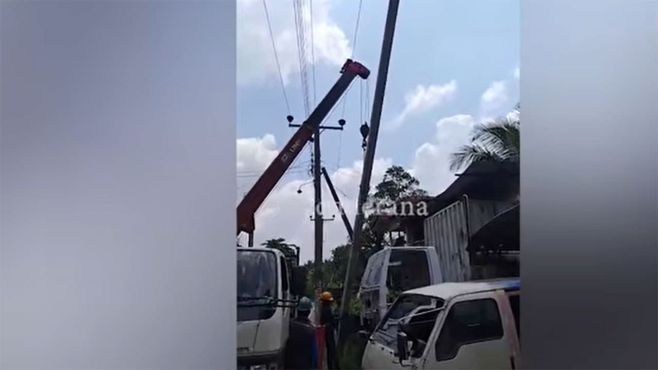 One worker dead, 2 hospitalised after electrocution during power pole installation