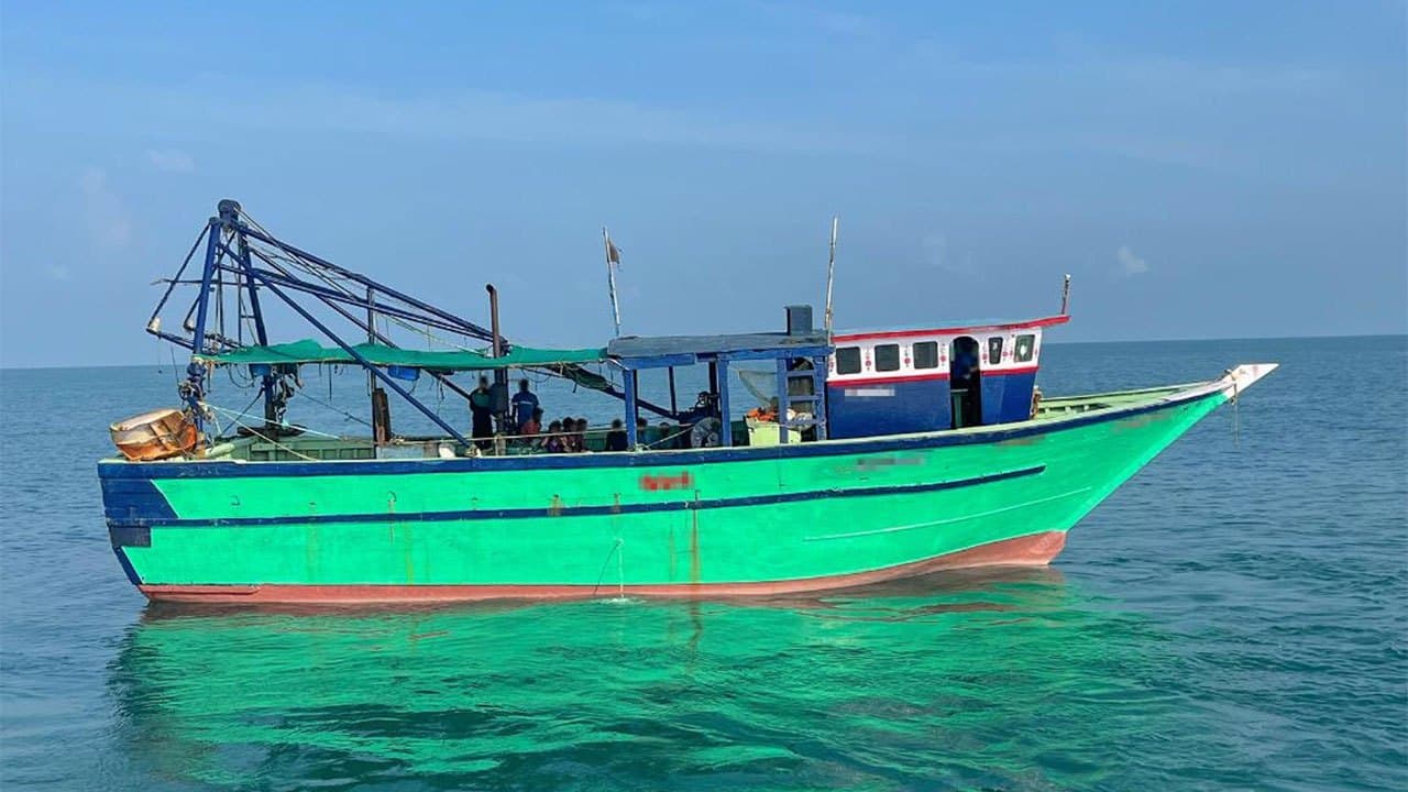 Nine Indian fishermen arrested for poaching in Sri Lankan waters