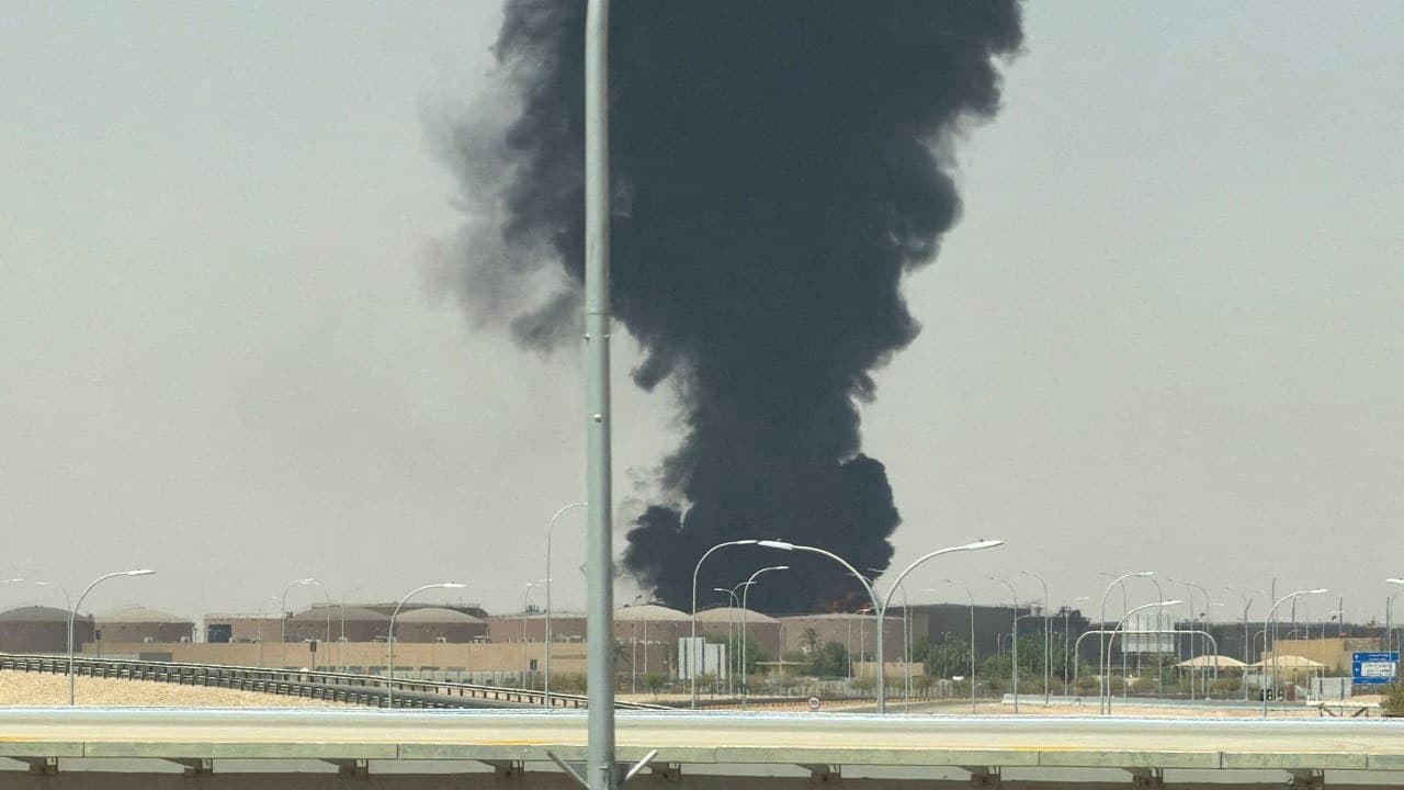 Yemen's Houthis renew warning to airlines, travellers against using Saudi airports
