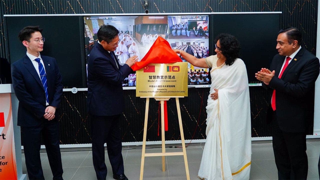 PM opens new smart learning classrooms… - image 1