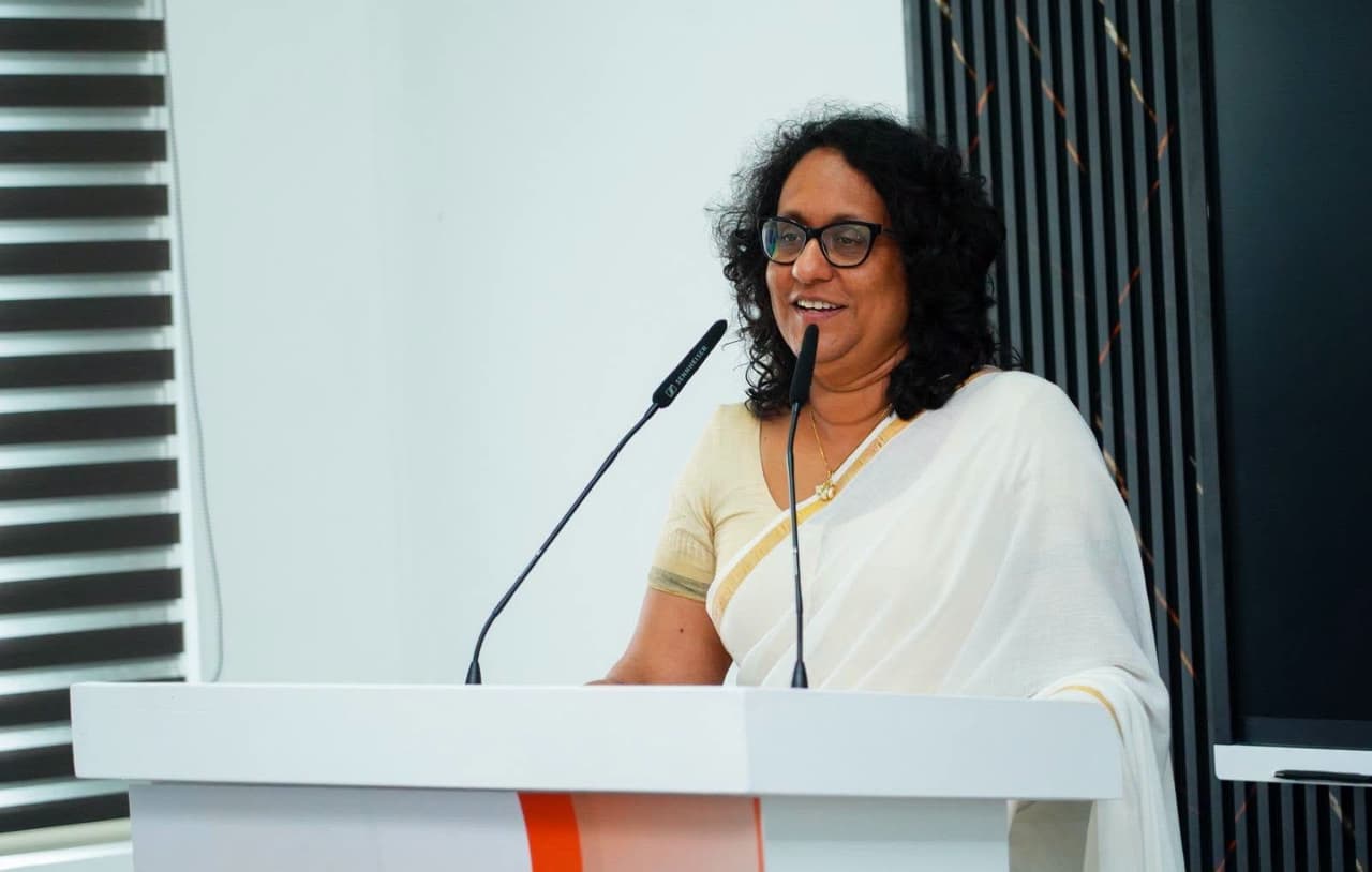 PM opens new smart learning classrooms… - image 9